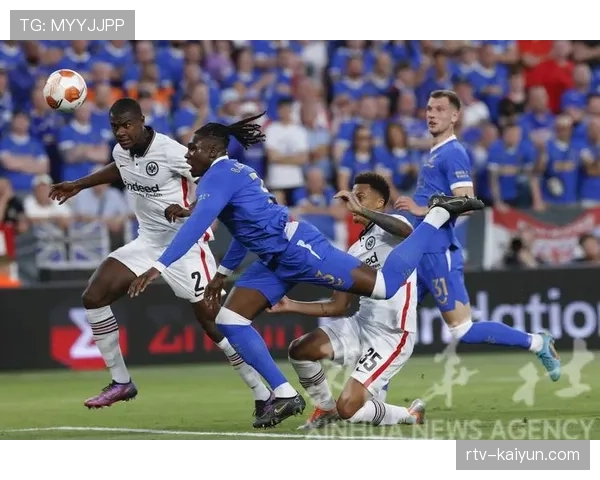 赛前报道：法兰克福主力门将伤愈复出，将提升球队应对传中球能力